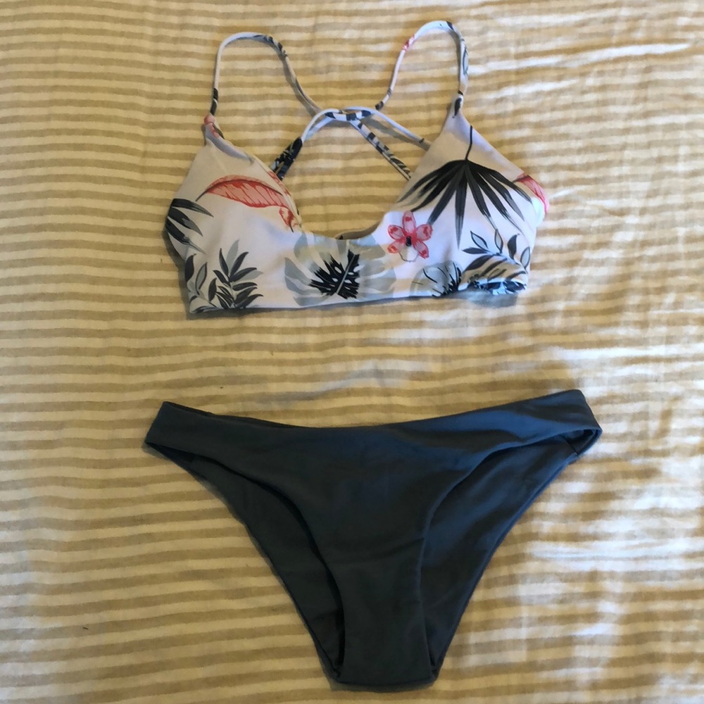 Flower print bikini set